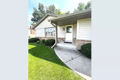 5527 N Meadows Dr, Racine, WI 53402 - Photo 3