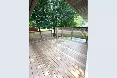 5527 N Meadows Dr, Racine, WI 53402 - Photo 7