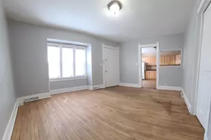 1851 N Pulaski St, Milwaukee, WI 53202 - Photo 17