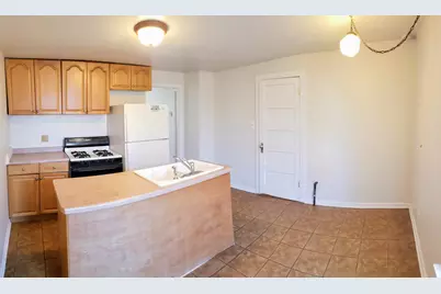1851 N Pulaski St, Milwaukee, WI 53202 - Photo 25