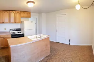1851 N Pulaski St, Milwaukee, WI 53202 - Photo 25
