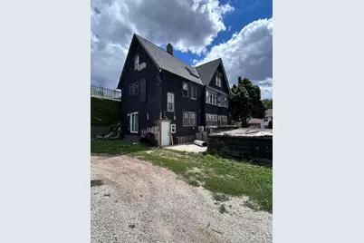 3746 W Sarnow St, Milwaukee, WI 53208 - Photo 3