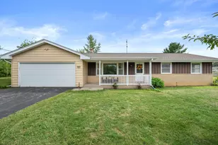 19615 W Coffee Rd, New Berlin, WI 53146 - Photo 1