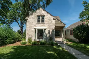 8356 Currie Ave, Wauwatosa, WI 53213 - Photo 25