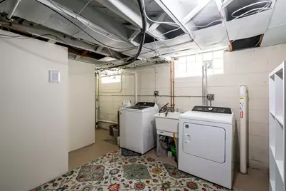 8356  Currie Ave, Wauwatosa, WI 53213 - Photo 13