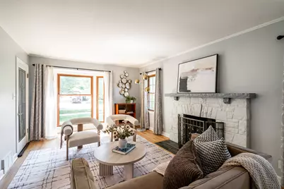 8356  Currie Ave, Wauwatosa, WI 53213 - Photo 3