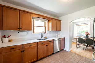 8356 Currie Ave, Wauwatosa, WI 53213 - Photo 11