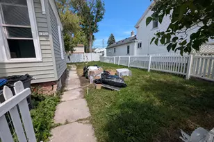 1236 St Clair Ave, Sheboygan, WI 53081 - Photo 3
