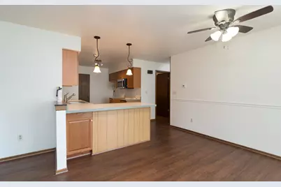 1334  Honeysuckle Rd #1336, Hartford, WI 53027 - Photo 7
