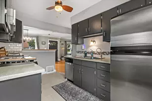 3172 N 80th St, Milwaukee, WI 53222 - Photo 11
