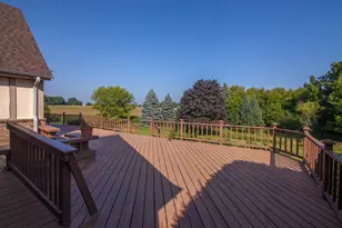 N27W30818 Golf Hills Dr, Delafield, WI 53072 - Photo 35