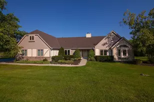 N27W30818 Golf Hills Dr, Delafield, WI 53072 - Photo 1