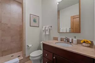 541 E Erie St, Milwaukee, WI 53202 - Photo 23