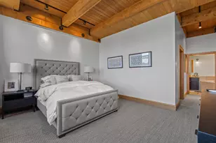 541 E Erie St, Milwaukee, WI 53202 - Photo 19