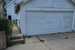 2852 N 36th St, Milwaukee, WI 53210 - Photo 13