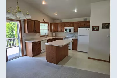 545  Ohio Ave, Oostburg, WI 53070 - Photo 7