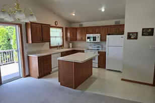545 Ohio Ave, Oostburg, WI 53070 - Photo 7