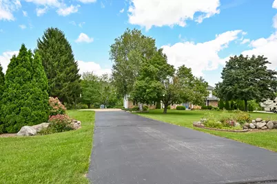 S40W22816  Sommers Hills Dr, Waukesha, WI 53189 - Photo 47