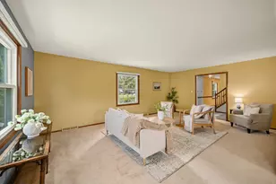 S40W22816 Sommers Hills Dr, Waukesha, WI 53189 - Photo 7