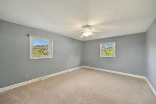 S40W22816 Sommers Hills Dr, Waukesha, WI 53189 - Photo 33