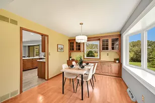 S40W22816 Sommers Hills Dr, Waukesha, WI 53189 - Photo 9