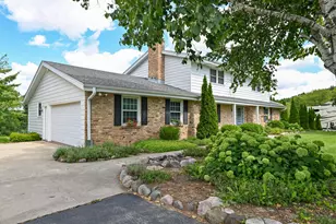 S40W22816 Sommers Hills Dr, Waukesha, WI 53189 - Photo 39