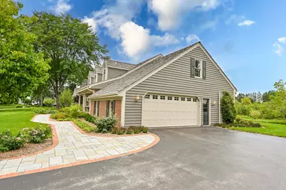 10818 N Norway Dr, Mequon, WI 53092 - Photo 3