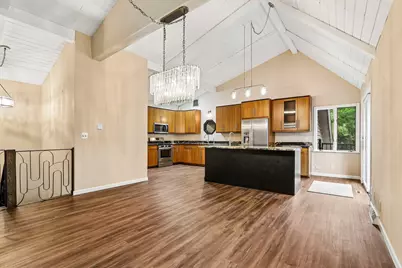 W333S221  Glen Oaks Dr, Delafield, WI 53018 - Photo 21