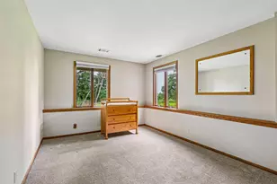W333S221 Glen Oaks Dr, Delafield, WI 53018 - Photo 27