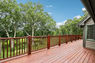 W333S221 Glen Oaks Dr, Delafield, WI 53018 - Photo 7