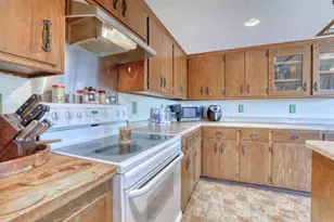 427 W Main St, Newburg, WI 53090 - Photo 5