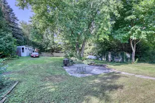 427 W Main St, Newburg, WI 53090 - Photo 29