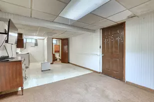 427 W Main St, Newburg, WI 53090 - Photo 23