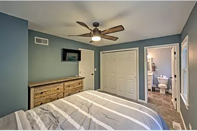 1308 E Lake Shore Dr, Twin Lakes, WI 53181 - Photo 9