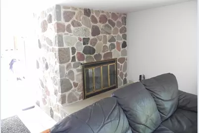 2300  Maple Rd, Grafton, WI 53024 - Photo 29