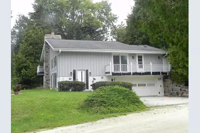 2300  Maple Rd, Grafton, WI 53024 - Photo 23