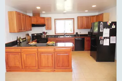 2300  Maple Rd, Grafton, WI 53024 - Photo 9