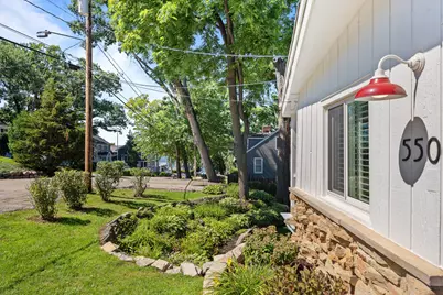 550  Glenview Rd, Williams Bay, WI 53191 - Photo 5
