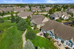 1758 Bess Ct, Oconomowoc, WI 53066 - Photo 7