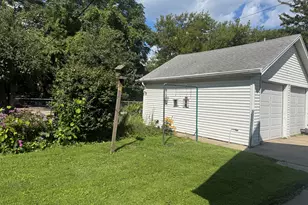 1604 54th St, Kenosha, WI 53140 - Photo 3