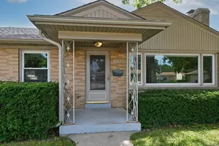 3433 Stratford Ave, Racine, WI 53402 - Photo 3