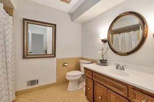 16420 Tia Ct, Brookfield, WI 53005 - Photo 13