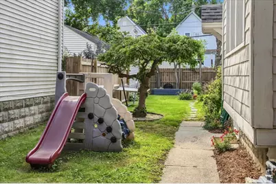 3313 N Bremen St, Milwaukee, WI 53212 - Photo 27