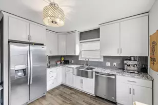 3313 N Bremen St, Milwaukee, WI 53212 - Photo 11