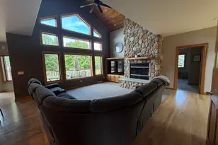 472 River Dr, Farmington, WI 53021 - Photo 7