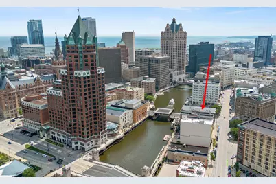 108 W Wells St #2C, Milwaukee, WI 53203 - Photo 45