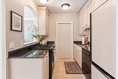 108 W Wells St #2C, Milwaukee, WI 53203 - Photo 17