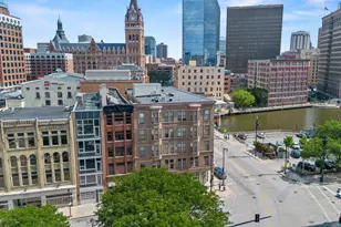 108 W Wells St, Milwaukee, WI 53203 - Photo 39