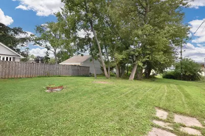 5427 S 108th St, Hales Corners, WI 53 - Photo 13