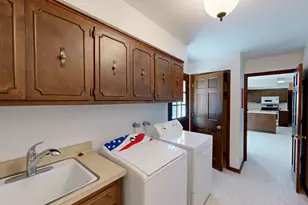 18075 Whipple Tree Ct, Brookfield, WI 53045 - Photo 15